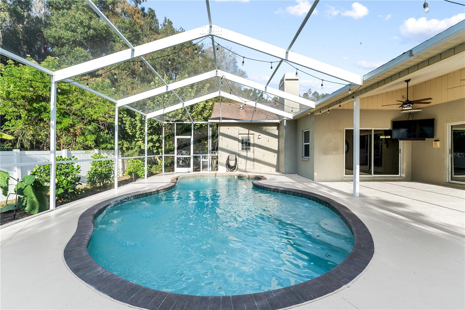 GRAND OAKS - Residential