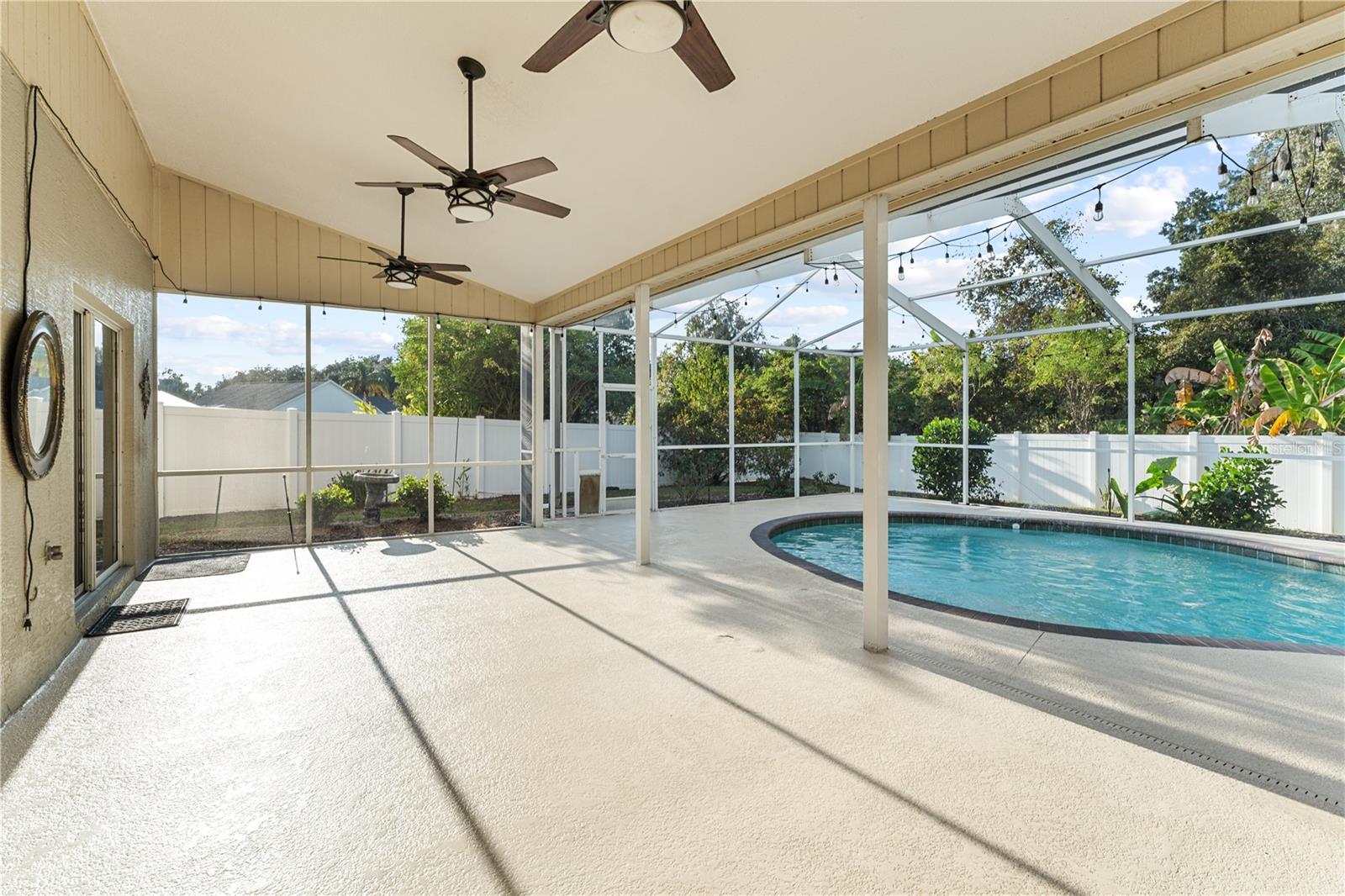 GRAND OAKS - Residential