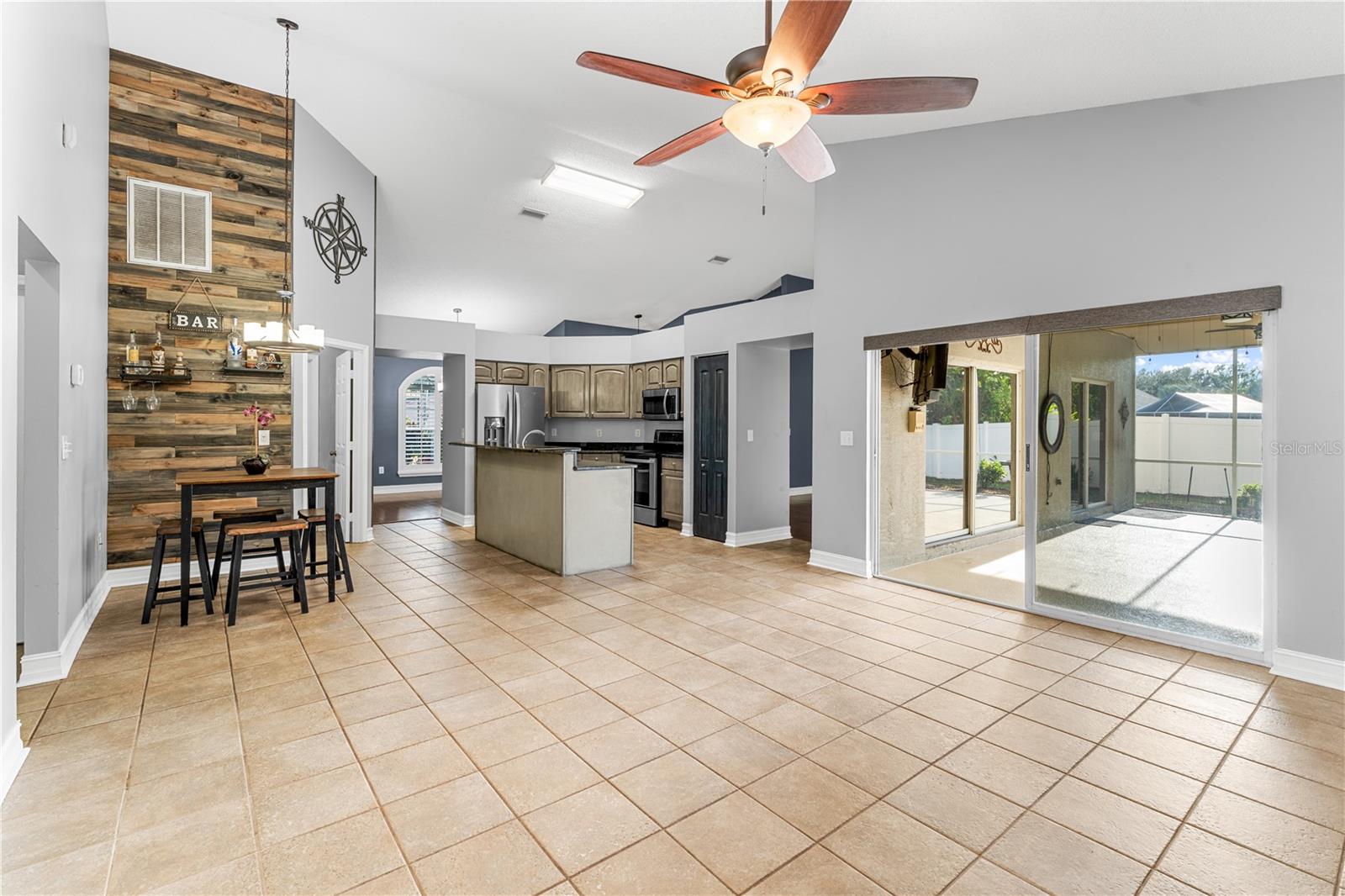 GRAND OAKS - Residential