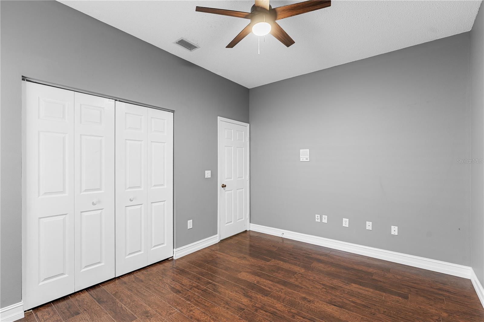 GRAND OAKS - Residential