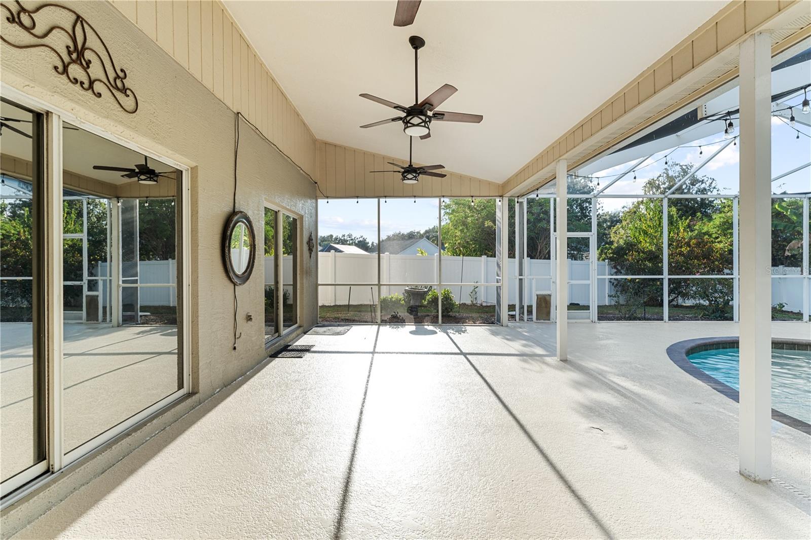 GRAND OAKS - Residential