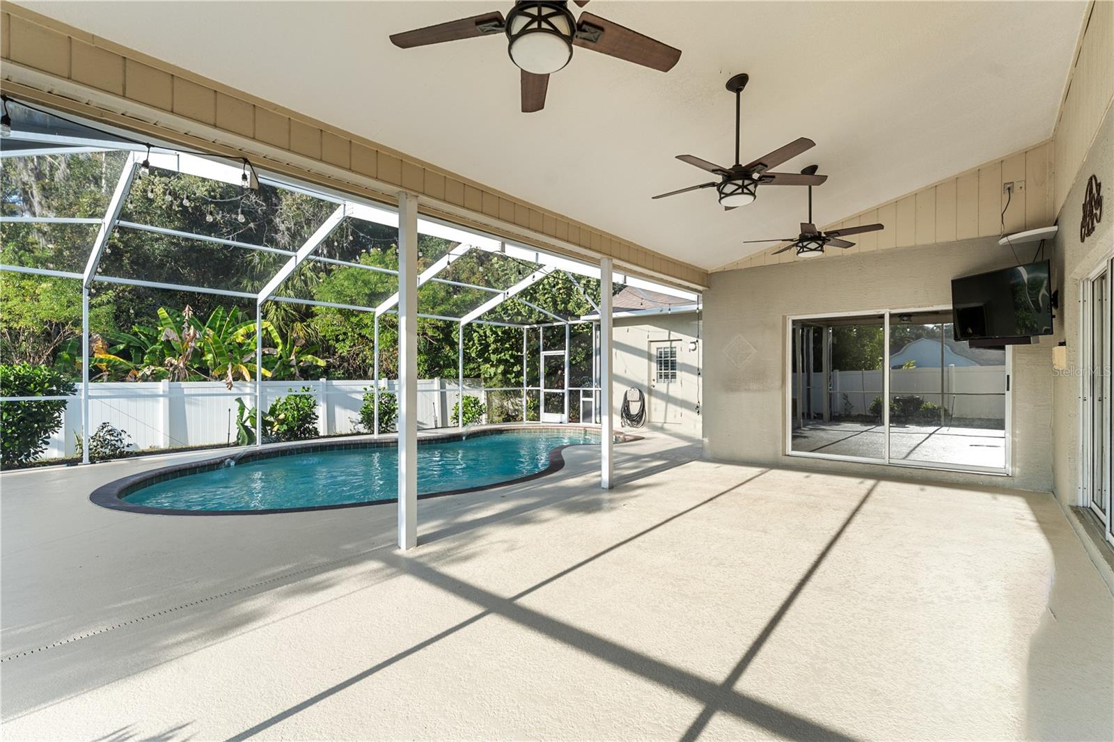 GRAND OAKS - Residential