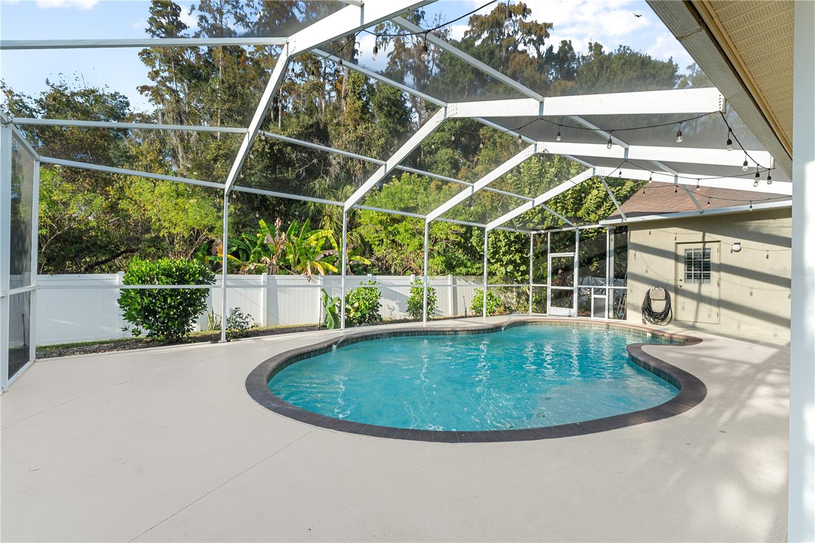 GRAND OAKS - Residential