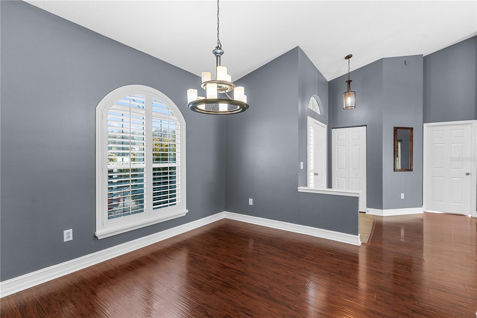 GRAND OAKS - Residential