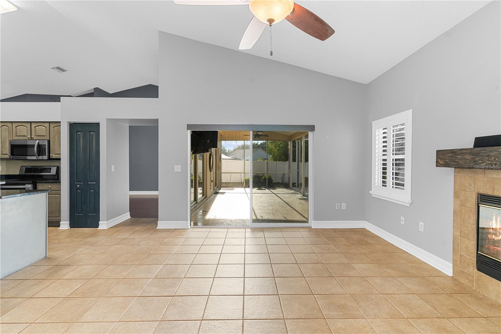 GRAND OAKS - Residential