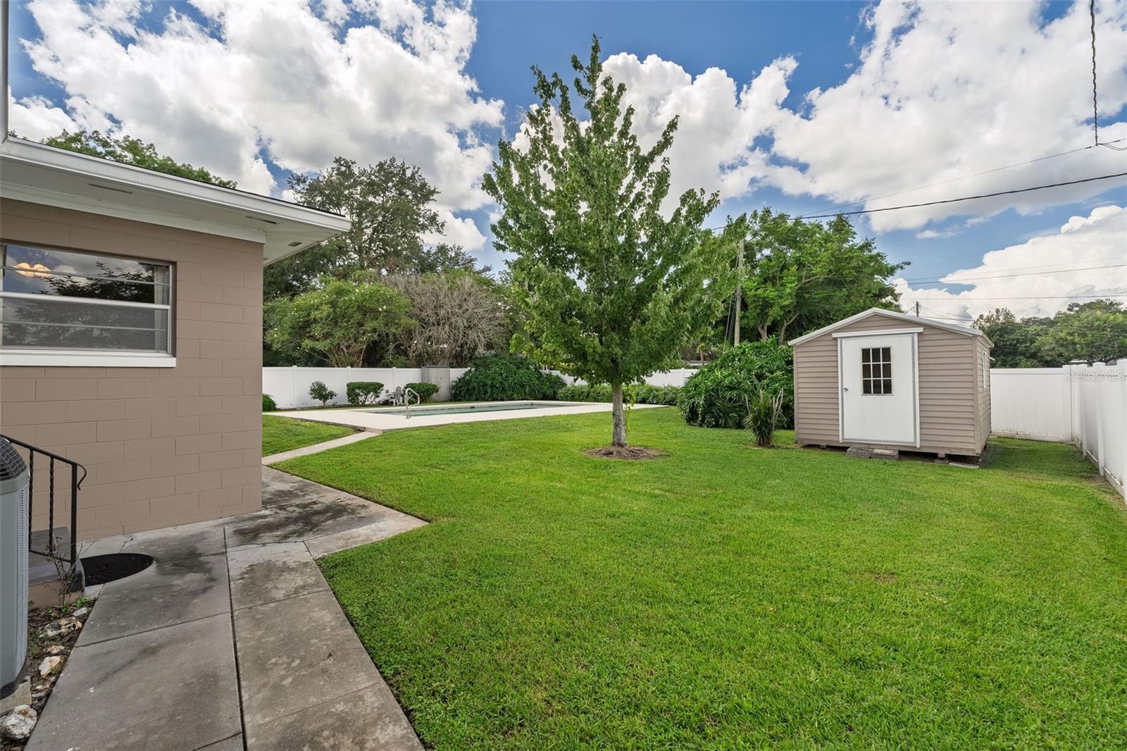 3206 ARDSLEY DRIVE