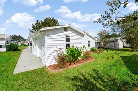 Tiny photo for 1220 Maria Court, Lady Lake, FL 32159 (MLS # TB8559909)