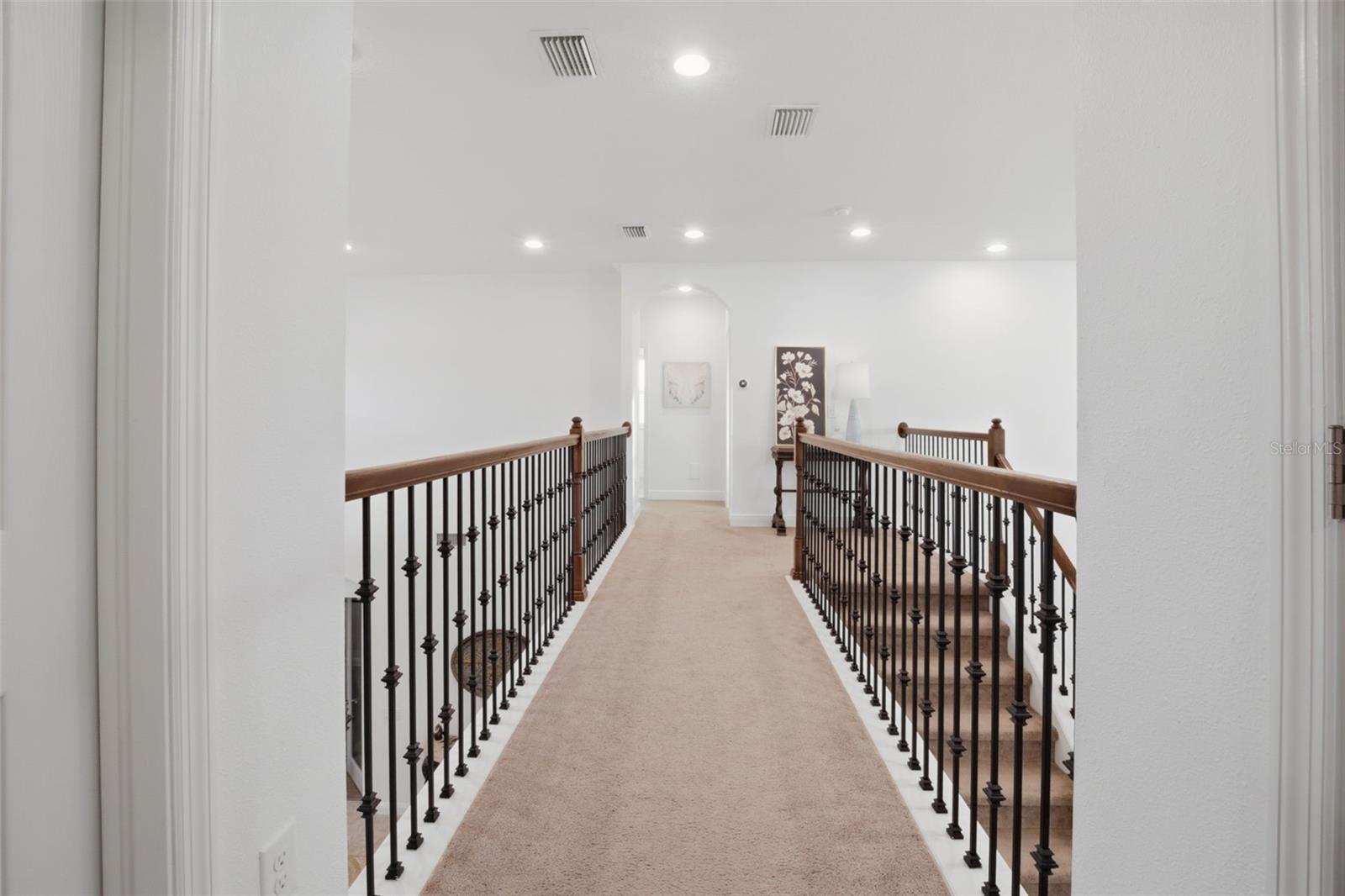 SEVEN OAKS - Residential