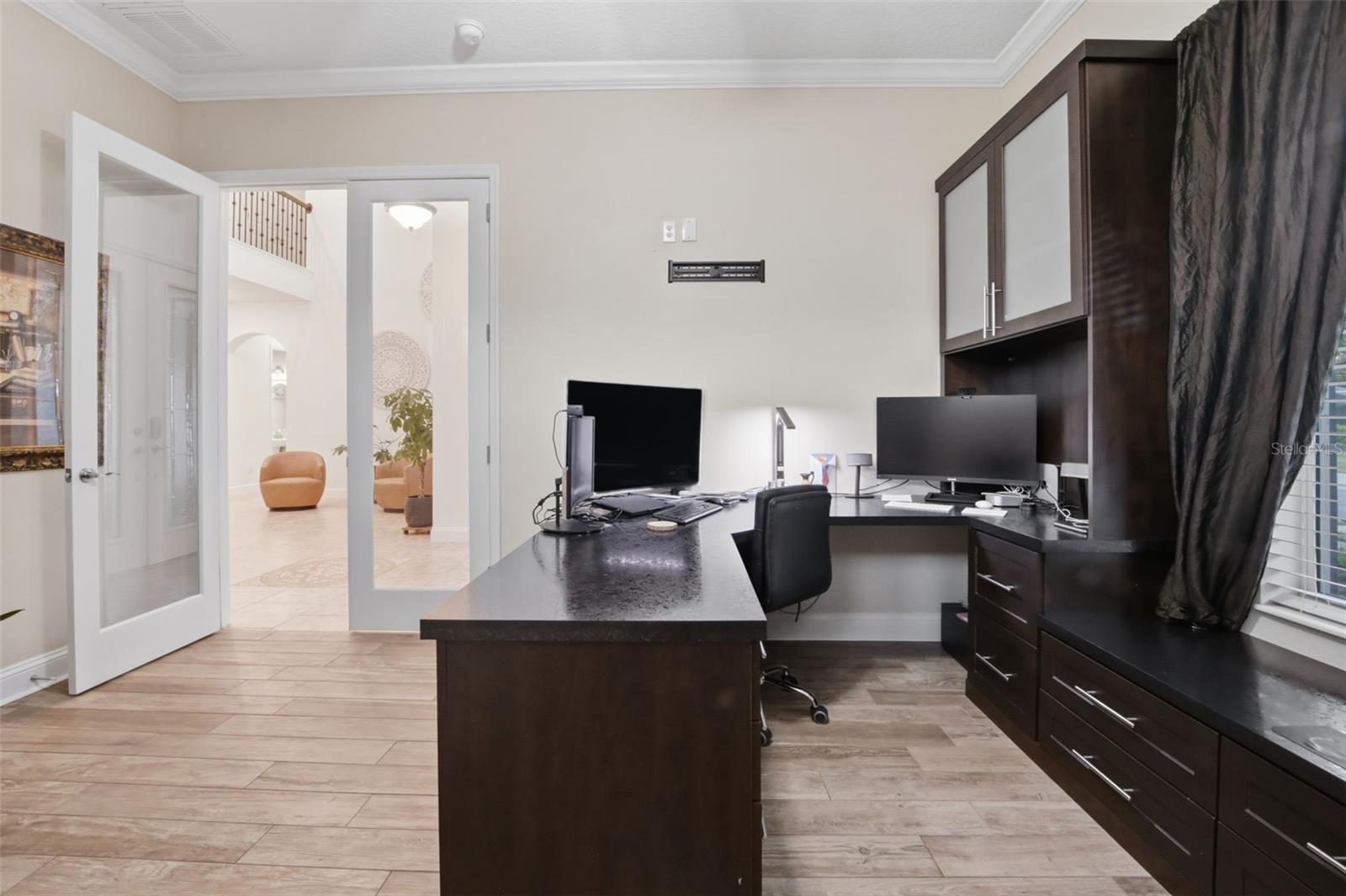 SEVEN OAKS - Residential