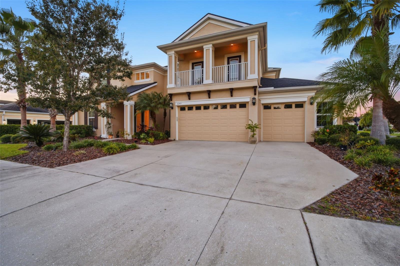 SEVEN OAKS - Residential