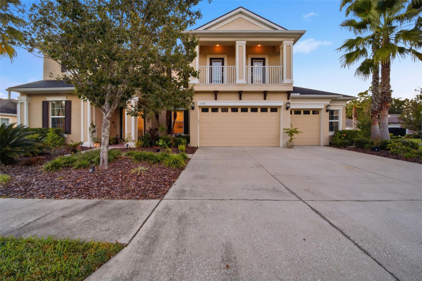 SEVEN OAKS - Residential