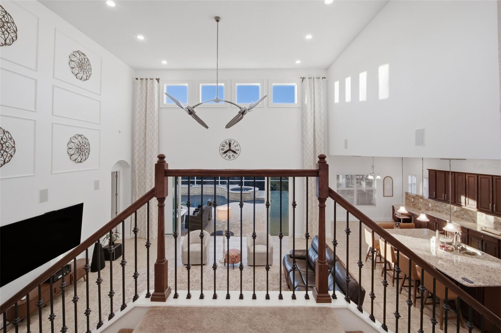 SEVEN OAKS - Residential