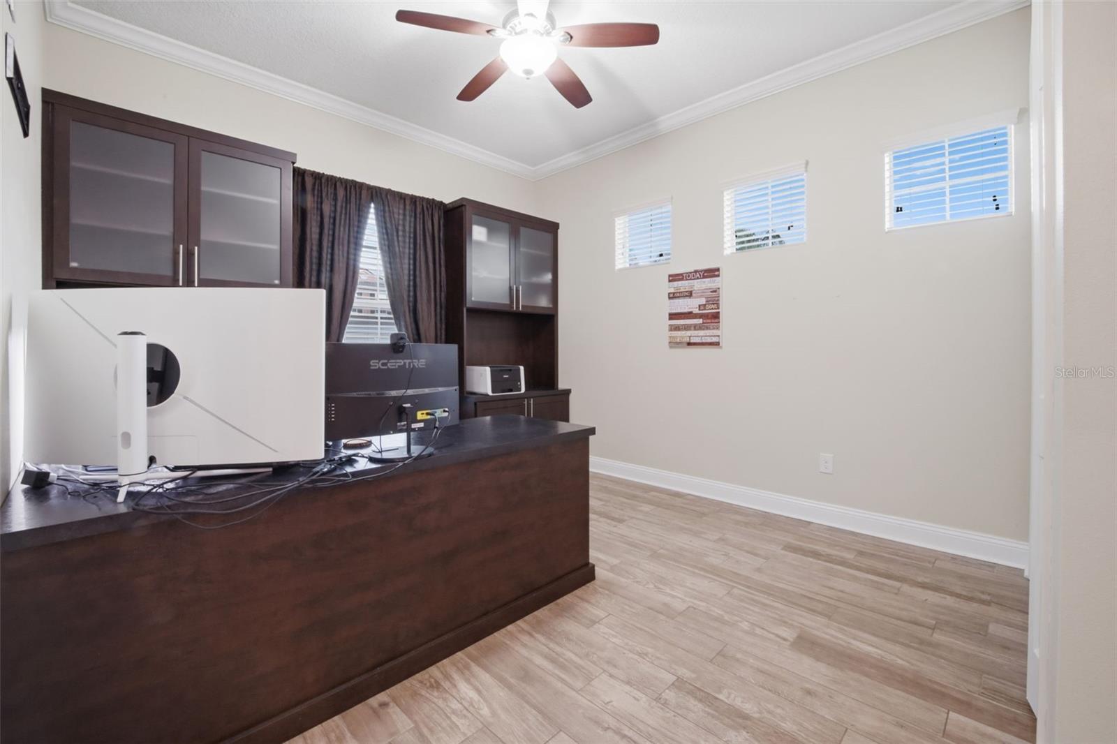 SEVEN OAKS - Residential