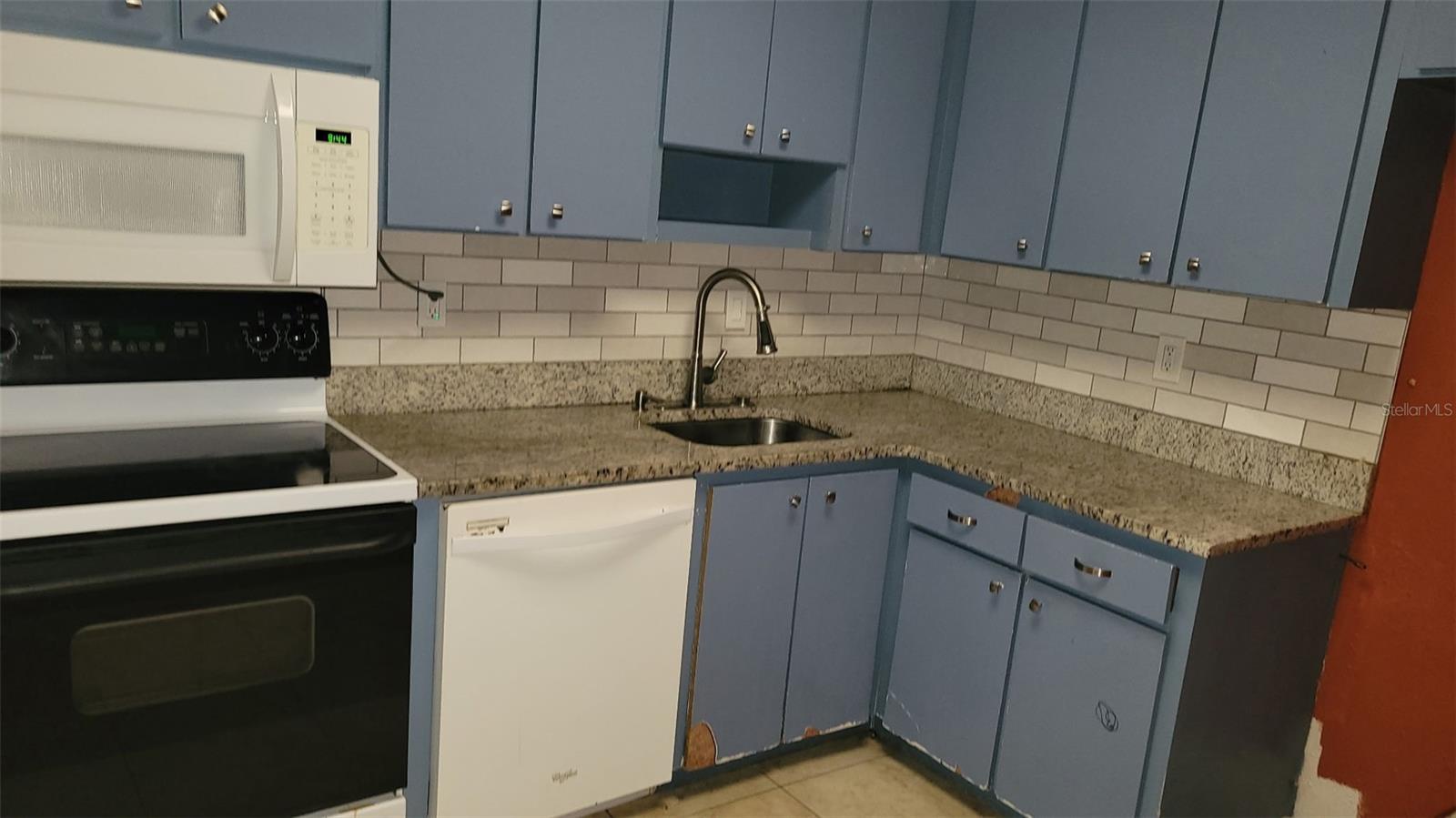 3205 FOX CHASE CIRCLE N 101