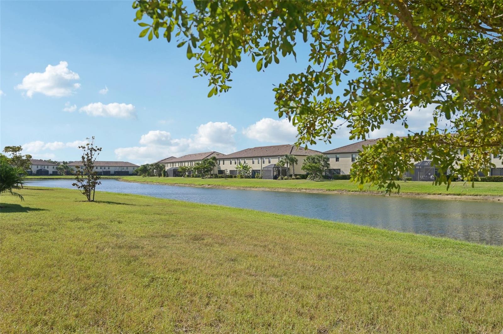 GRAN PARADISO TWNHMS 1B - Residential