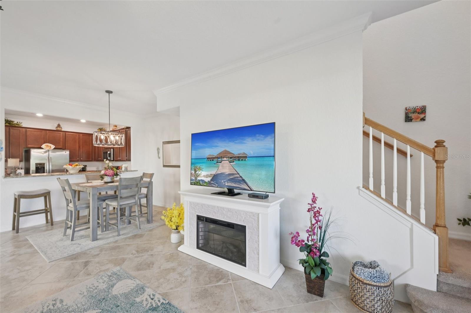 20429 LAGENTE CIRCLE