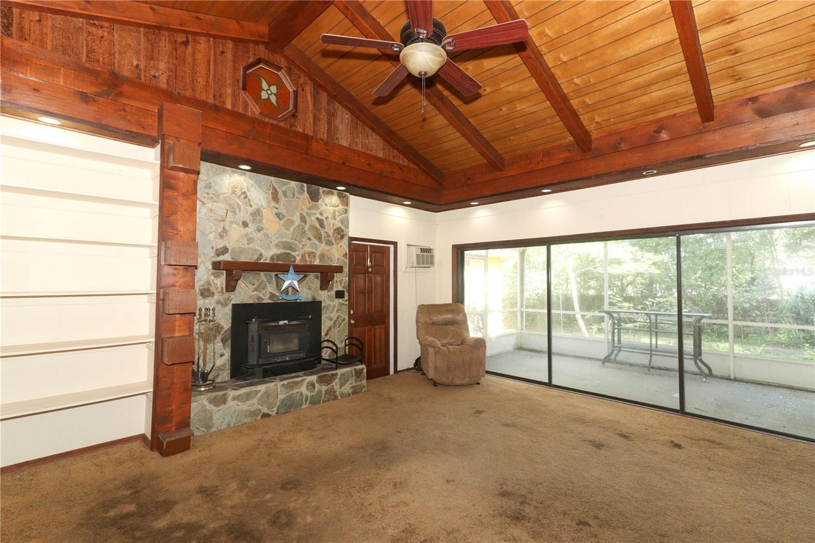 317 WHITE OAK DRIVE