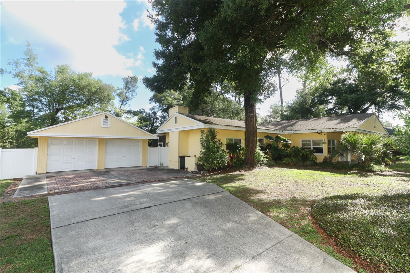 317 WHITE OAK DRIVE