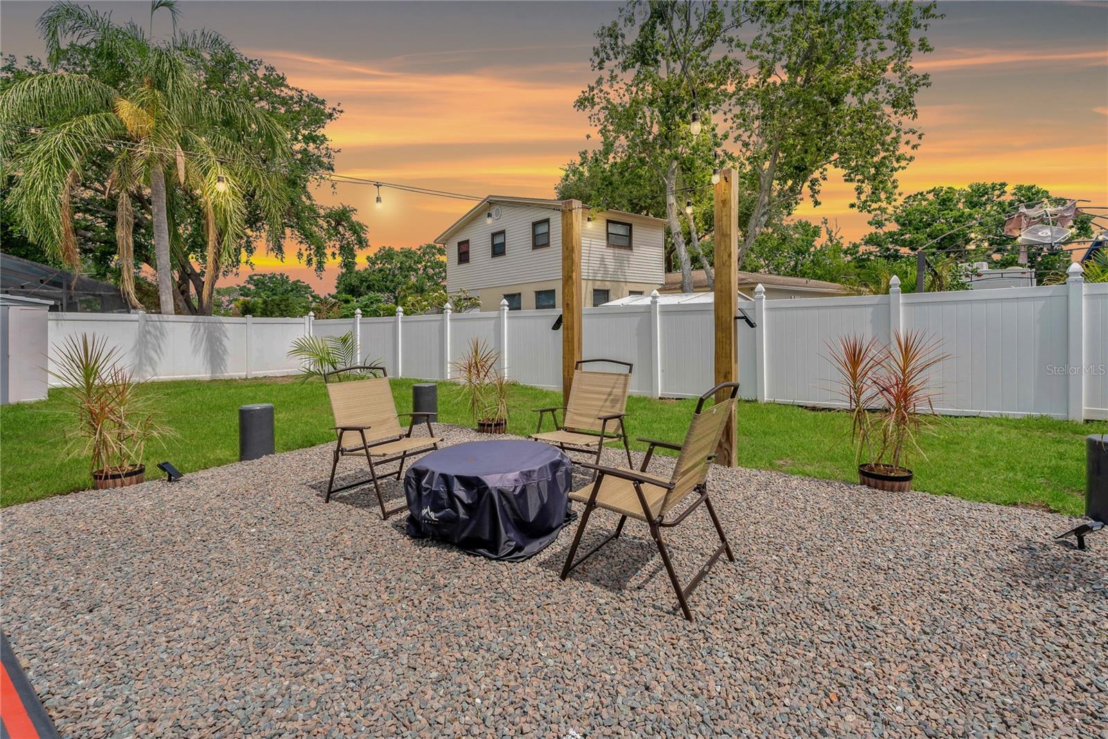 6471 109TH TERRACE N