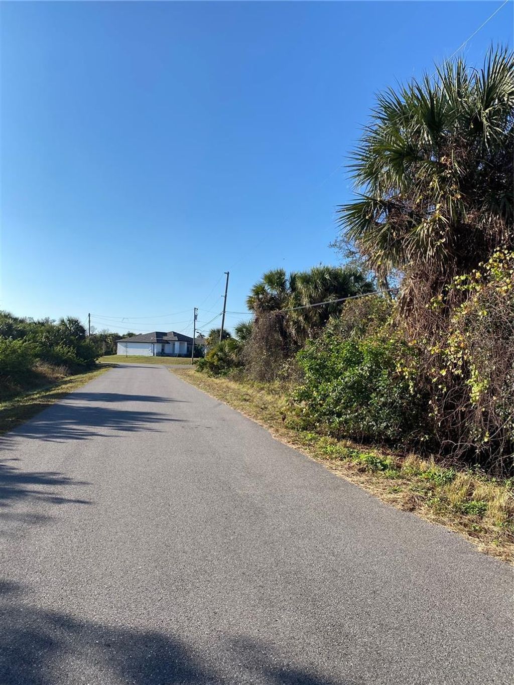 Photo of 7 Irondale Road, North Port, FL 34287 (MLS # A4639654)