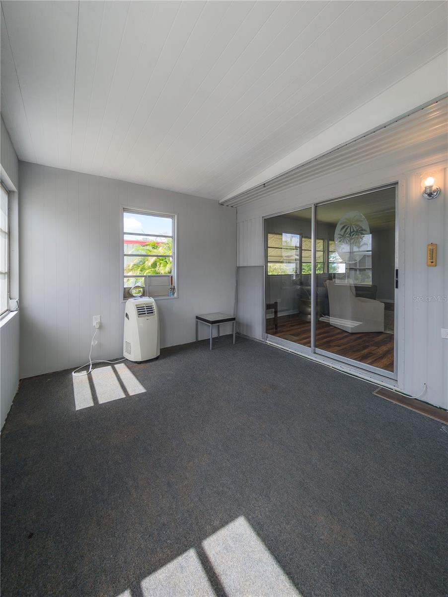 TARPON SHORES MOBILE HOME VILLAGE UNREC - Residential