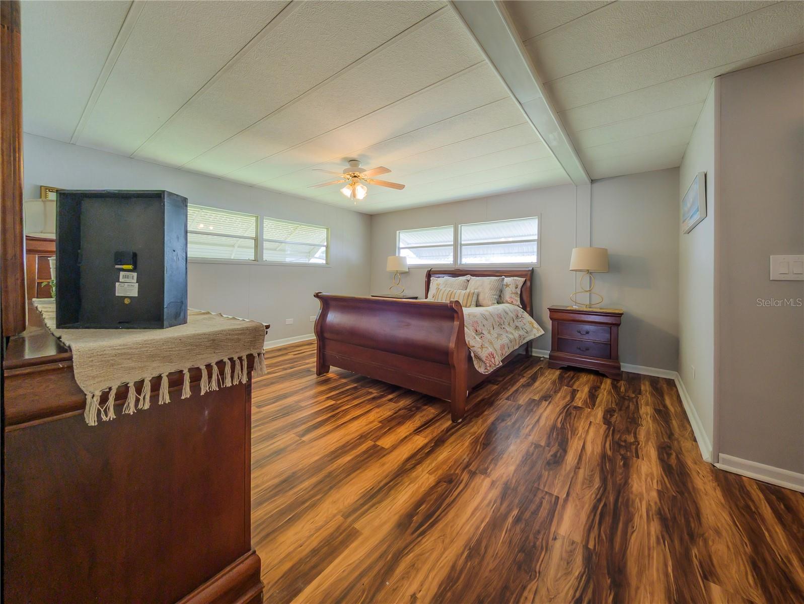 TARPON SHORES MOBILE HOME VILLAGE UNREC - Residential