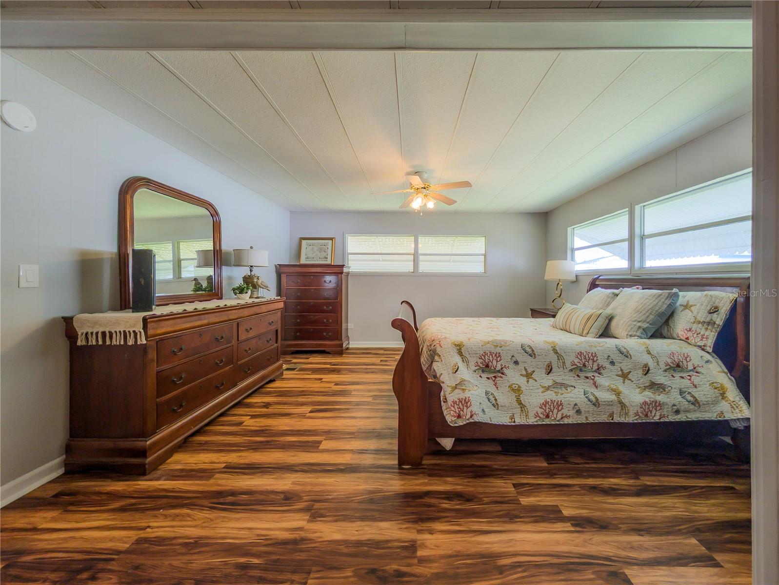 TARPON SHORES MOBILE HOME VILLAGE UNREC - Residential