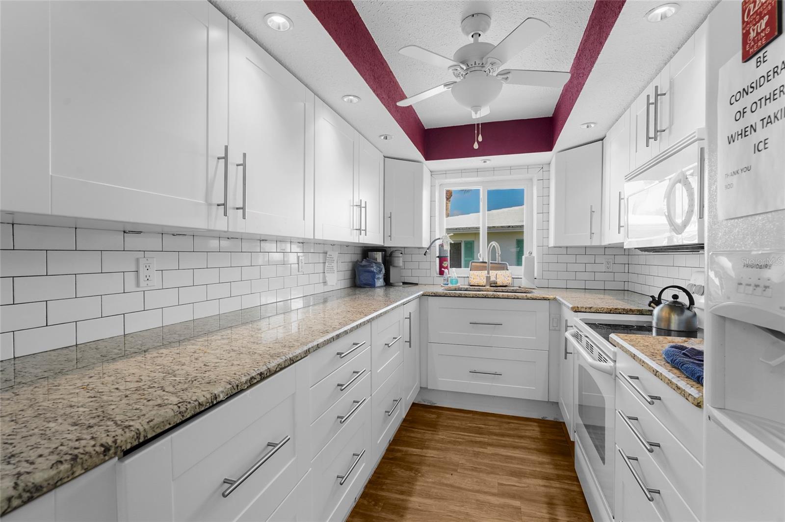 STRATHMORE VILLAGE GREEN - Residential