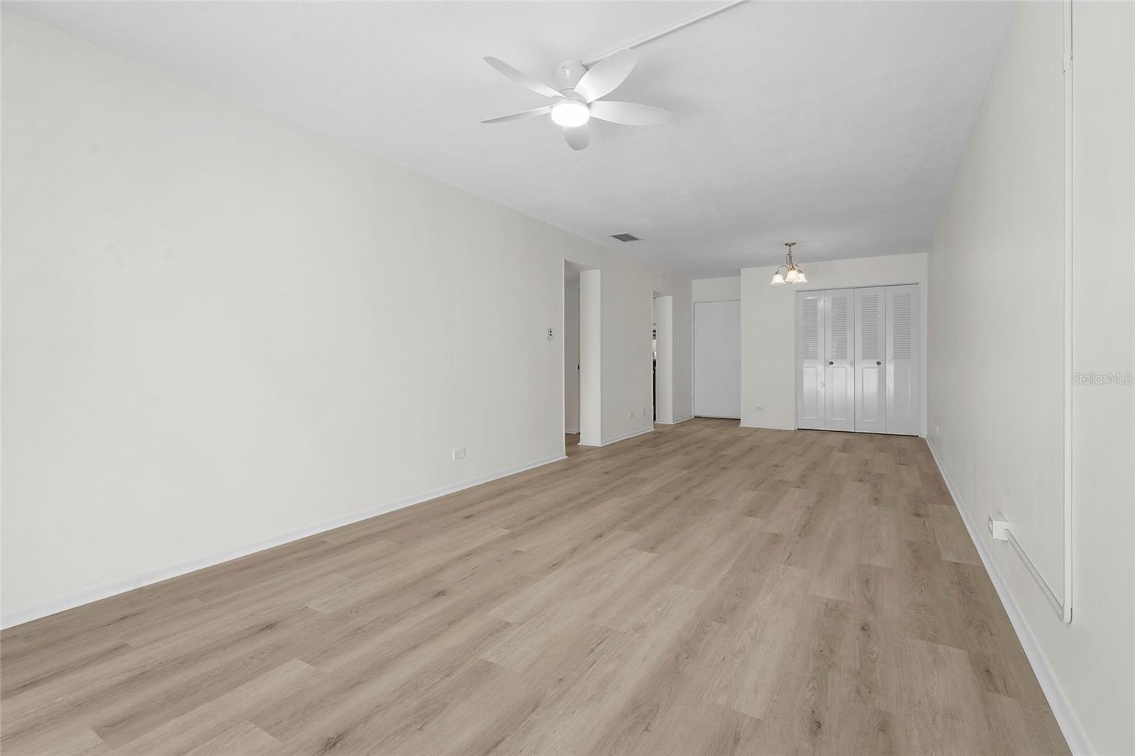 STRATHMORE VILLAGE GREEN - Residential