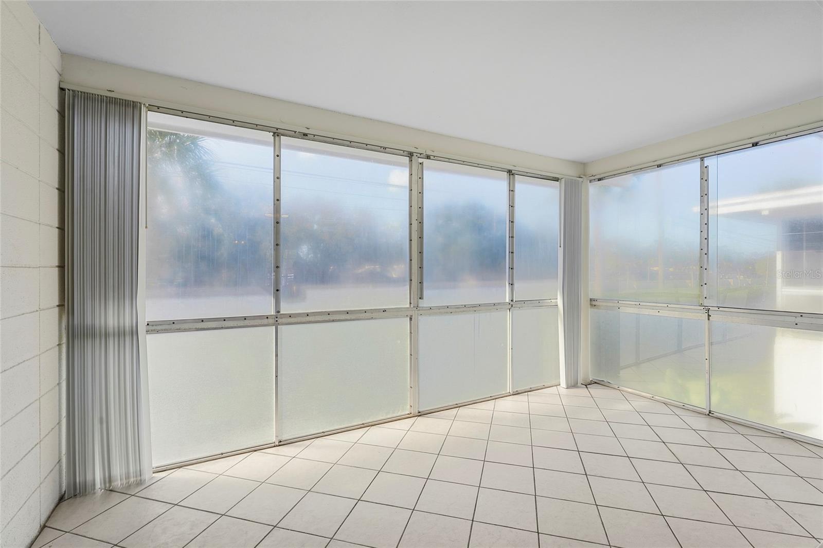 STRATHMORE VILLAGE GREEN - Residential