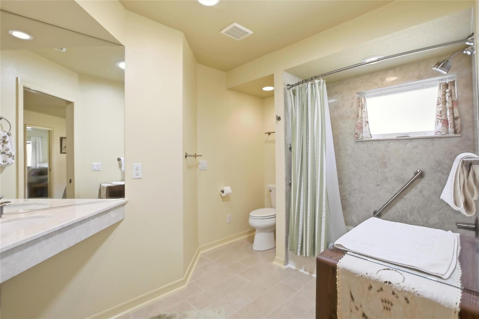 ORANGE GARDENS - Residential