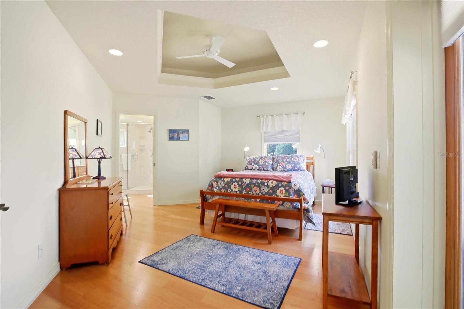 ORANGE GARDENS - Residential