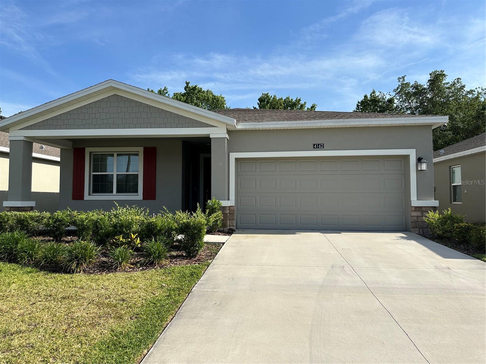 In-Law Suite in Kissimmee – 1 Bed / 1 Bath – ALL INCLUDED
Live worry-free ALL utilities: electricity, water, lawn care, trash, sewer, pest control, and maintenance!
Perfect for professionals, couples, or students
Located in desirable STOREY CREEK
Private in-law suite includes:
1 Bedroom / 1 Private Bath
Fully equipped kitchen
In-unit washer & dryer
Private entrance
Living & dining area
Assigned parking
Rent includes ALL UTILITIES and full access to community amenities:
Resort-style pool
Fitness center
Tennis & basketball courts
Sand volleyball
Nature trails & Oak Hammock Park