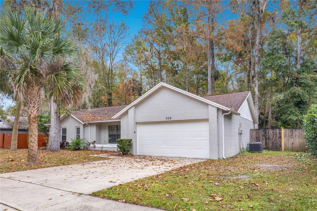 Photo of 709 Sailfish Road, Winter Springs, FL 32708 (MLS # O6364715)