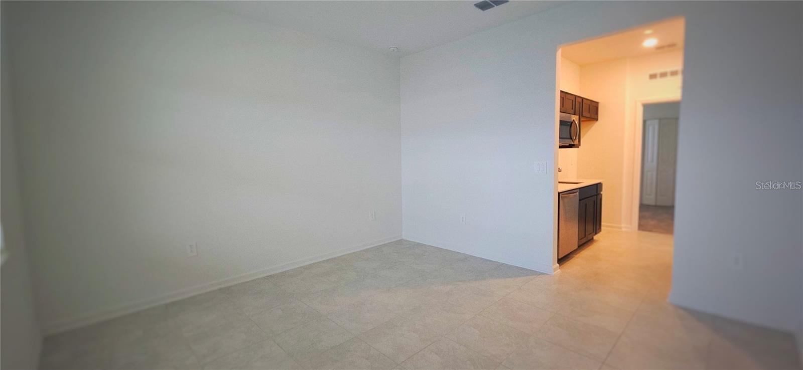 PEACE CRK RESERVE - Residential Lease