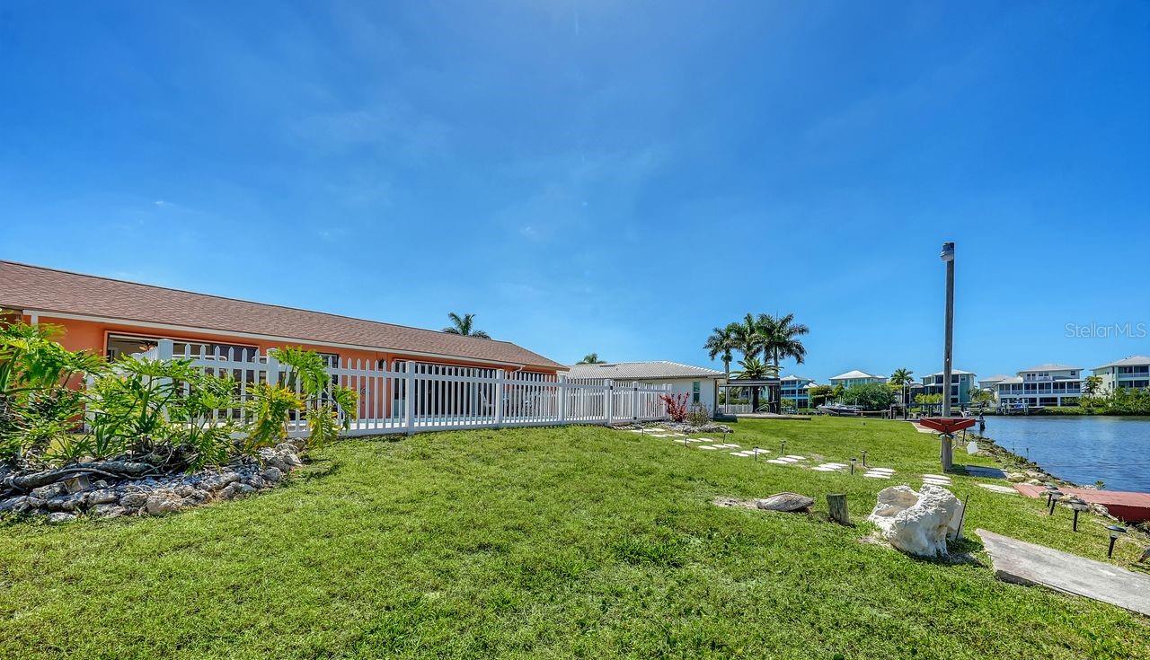 WATERFRONT ESTATES - Residential