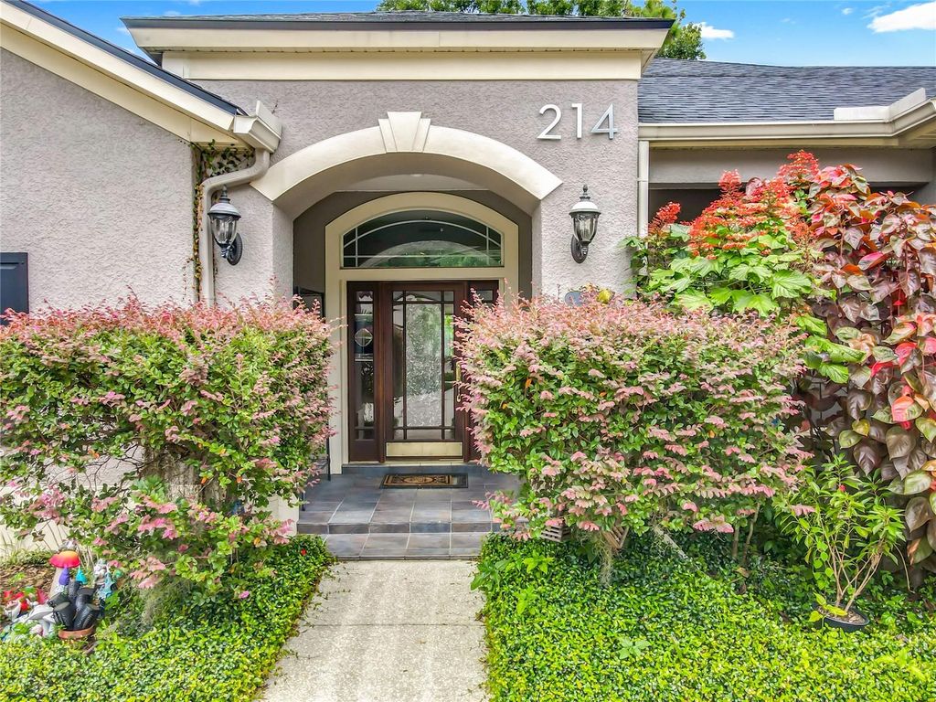 Photo of 214 Chestnut Ridge Street, Winter Springs, FL 32708 (MLS # O6372400)