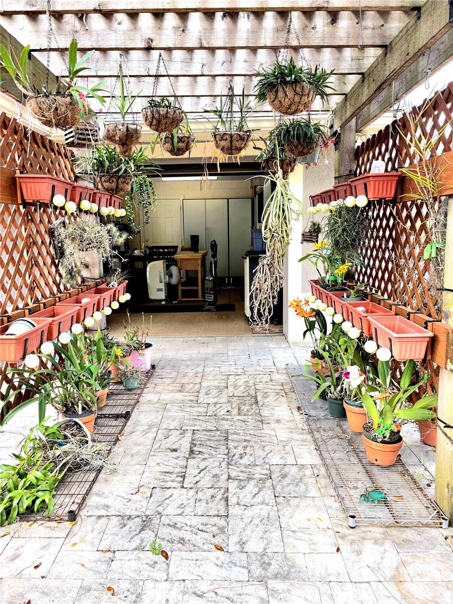 CHESTNUT RIDGE - Residential