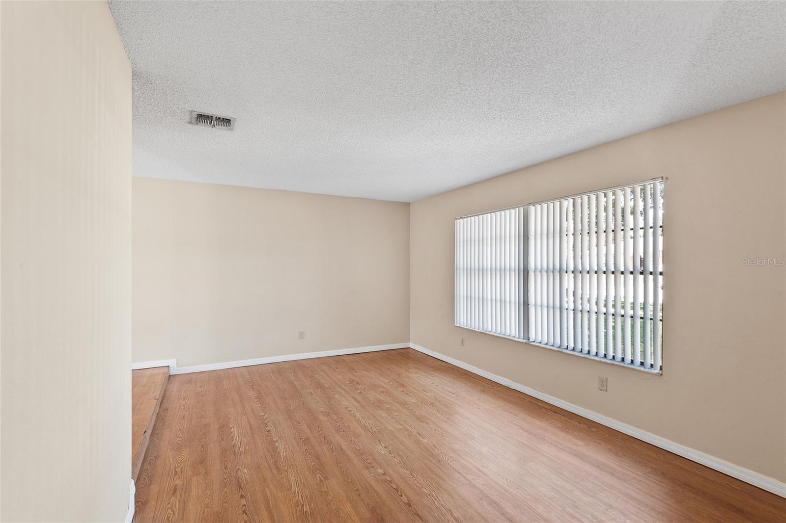 BAY LAKES AT GRANADA SEC 04 - Residential