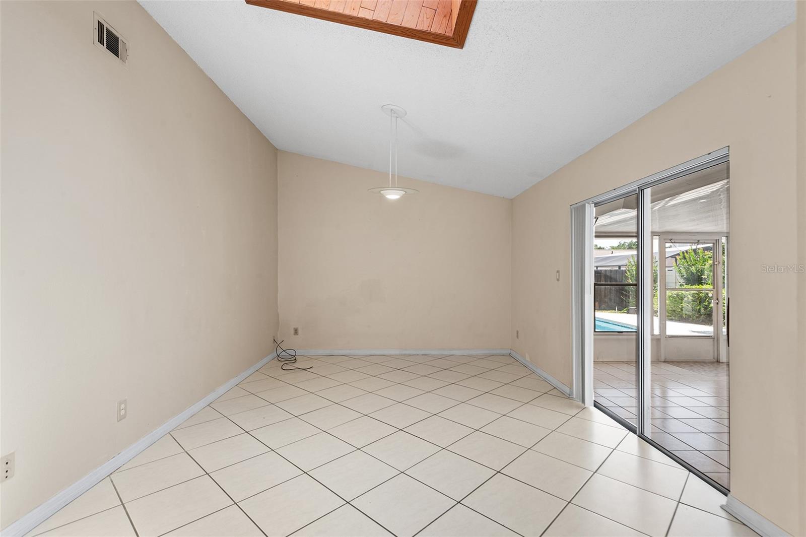 BAY LAKES AT GRANADA SEC 04 - Residential