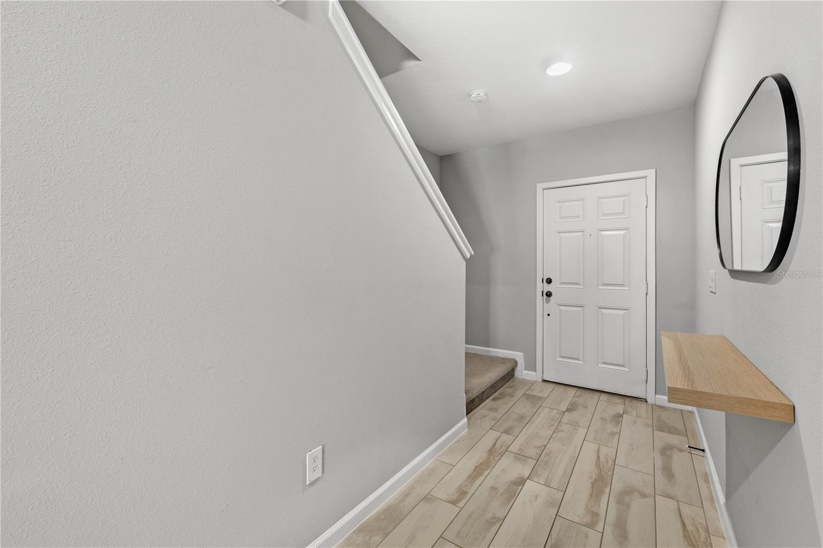 HIDDEN LAKE RESERVE - Residential Lease