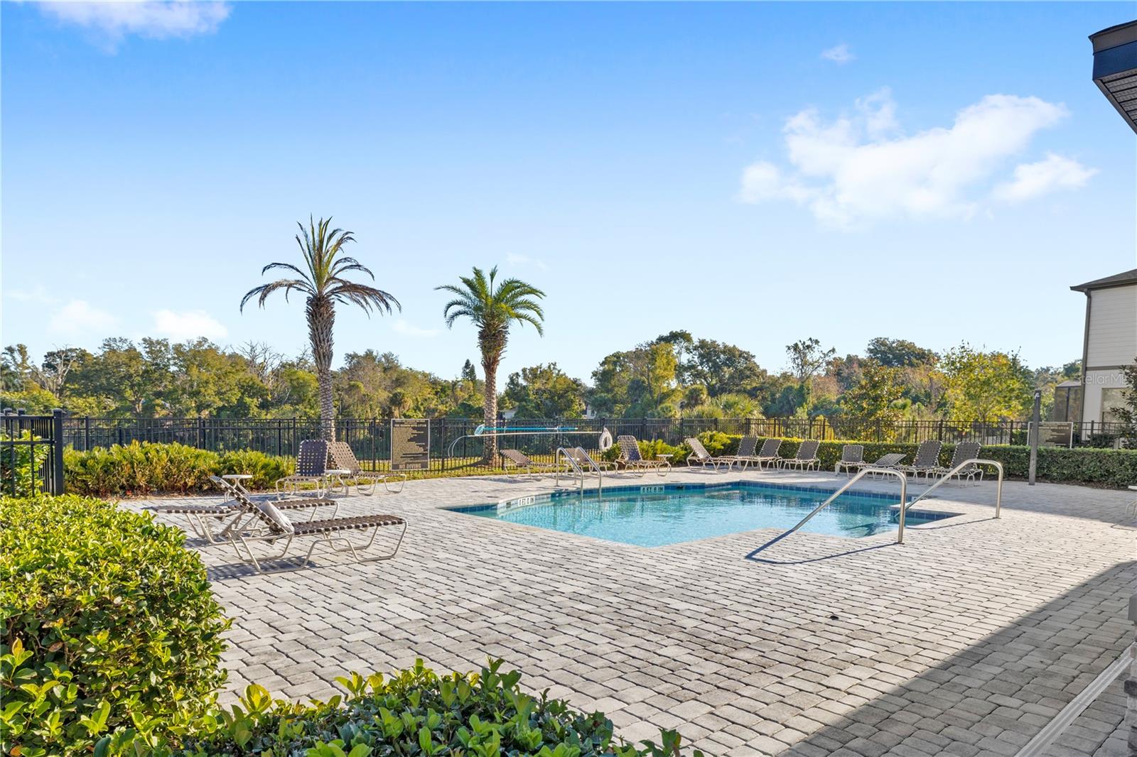 HIDDEN LAKE RESERVE - Residential Lease