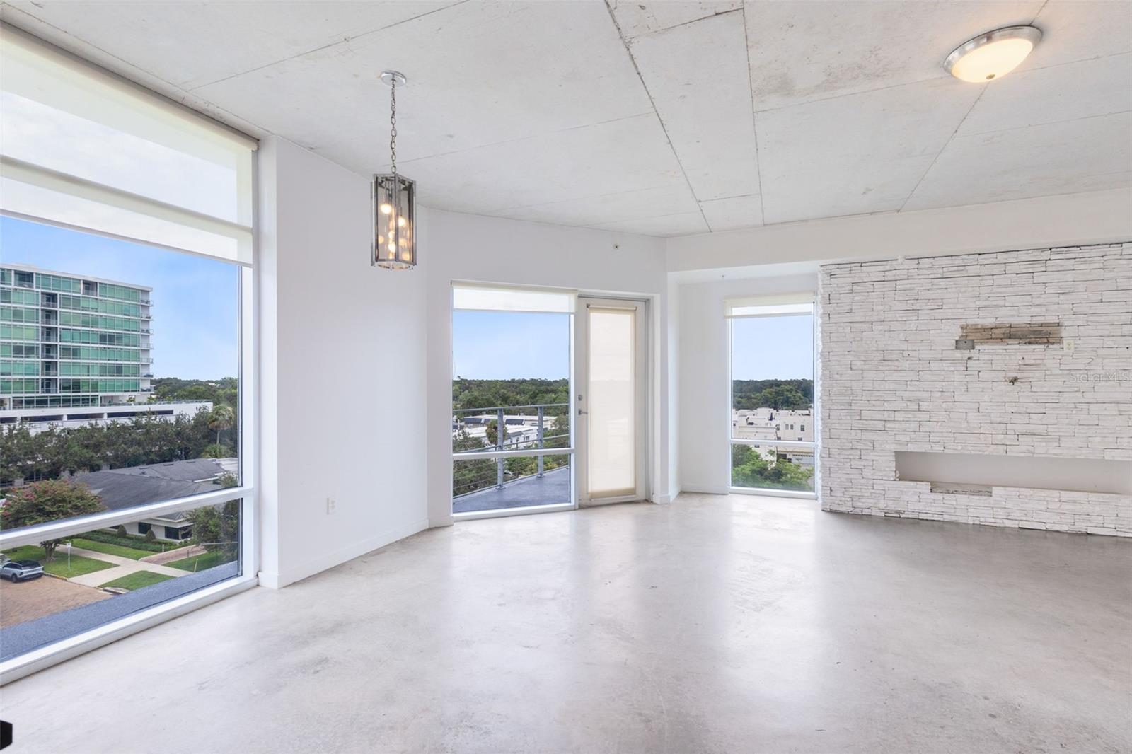 525 E JACKSON STREET 601