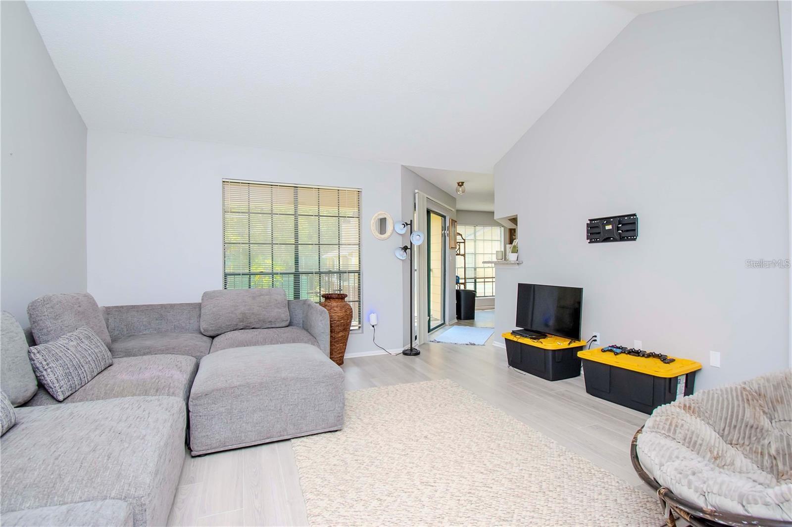 THE GRAND RESERVE CONDO - Residential Lease