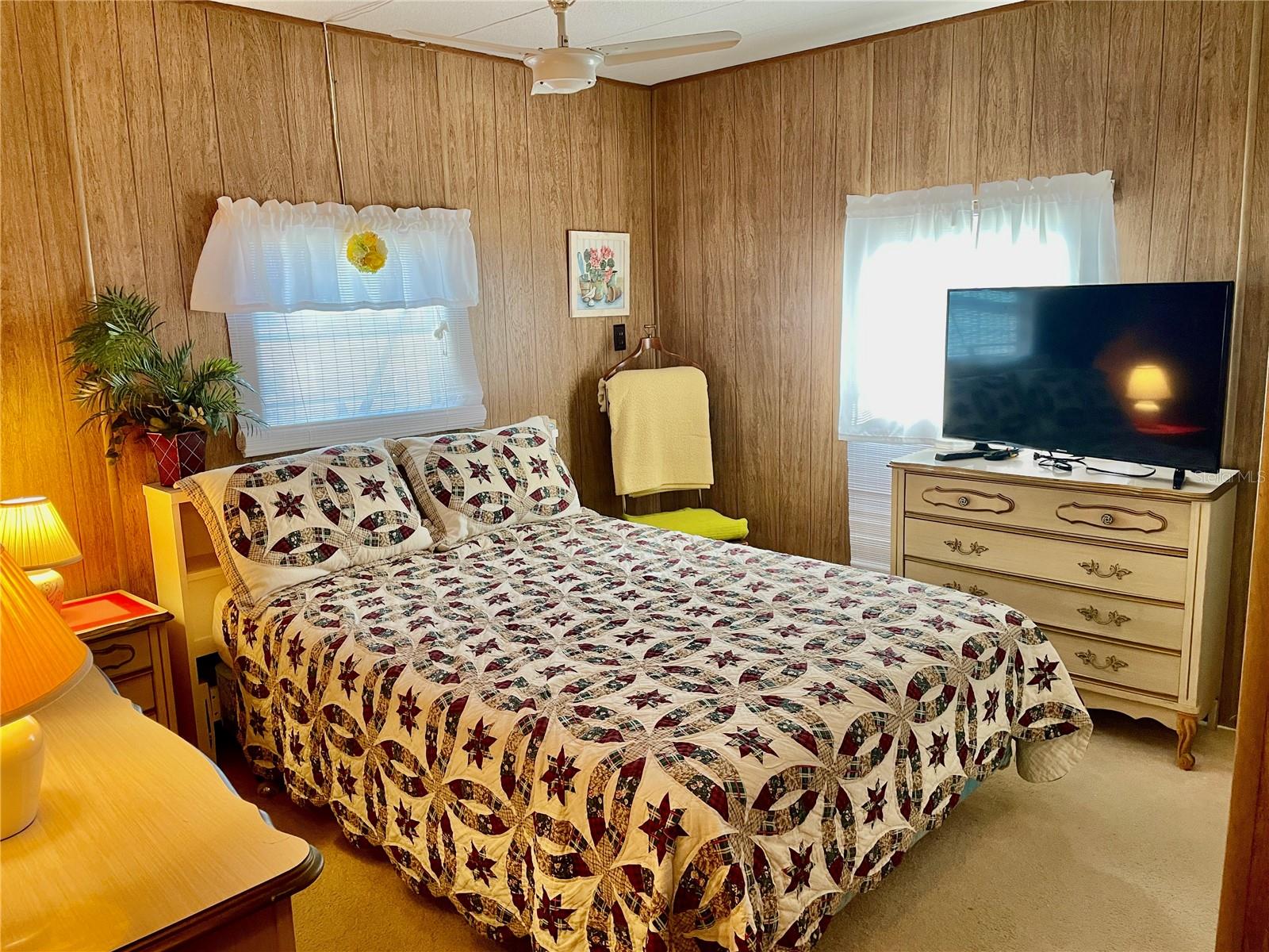 HOLIDAY PARK - Residential