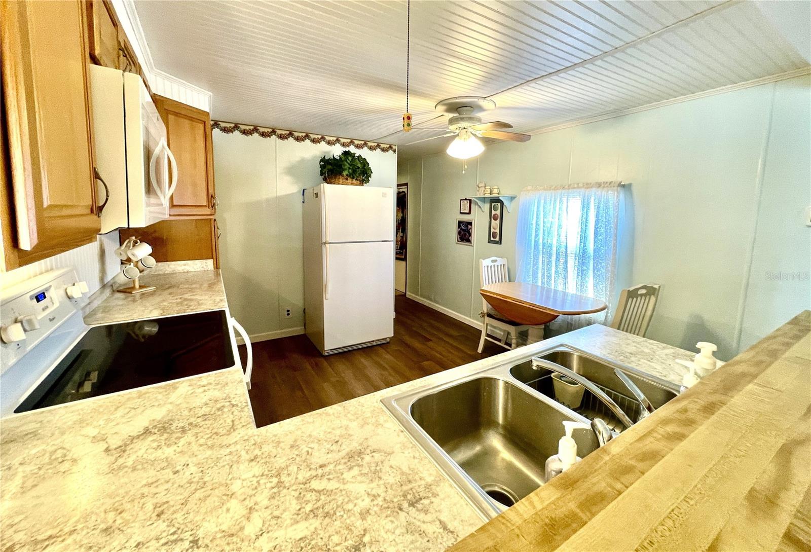 HOLIDAY PARK - Residential