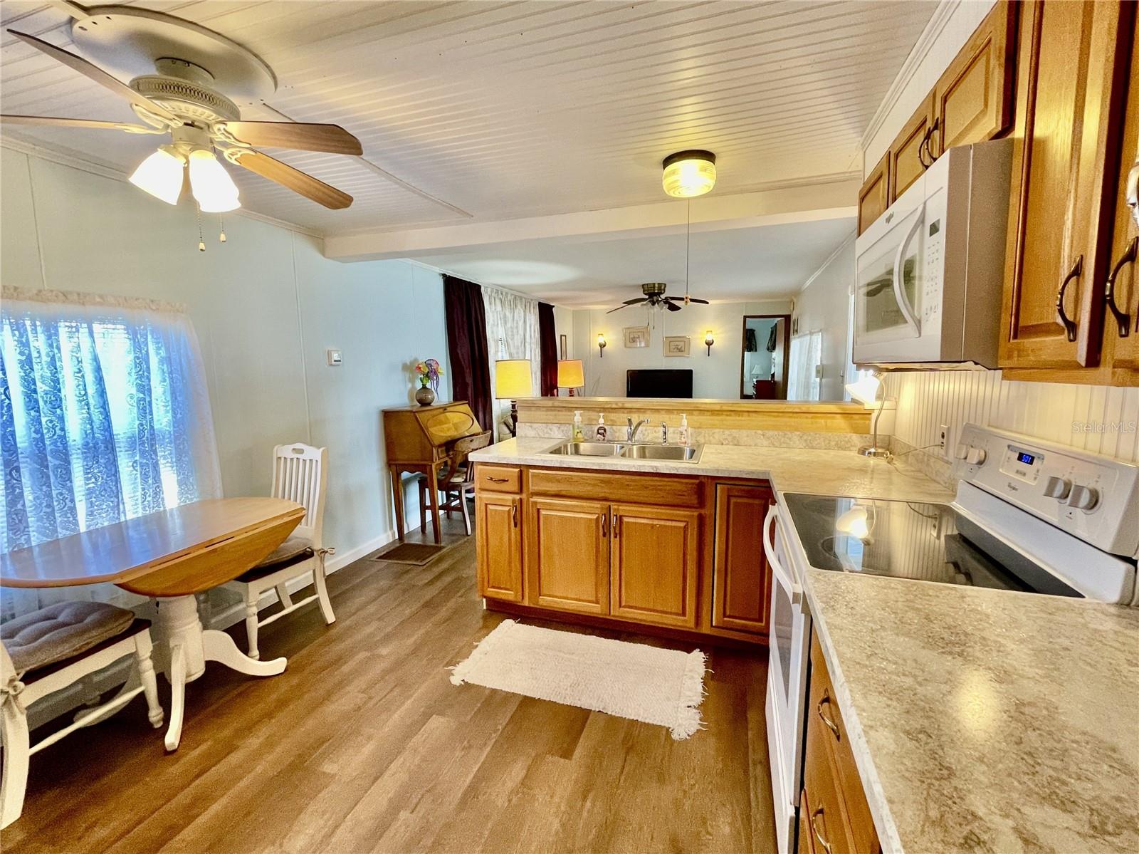 HOLIDAY PARK - Residential