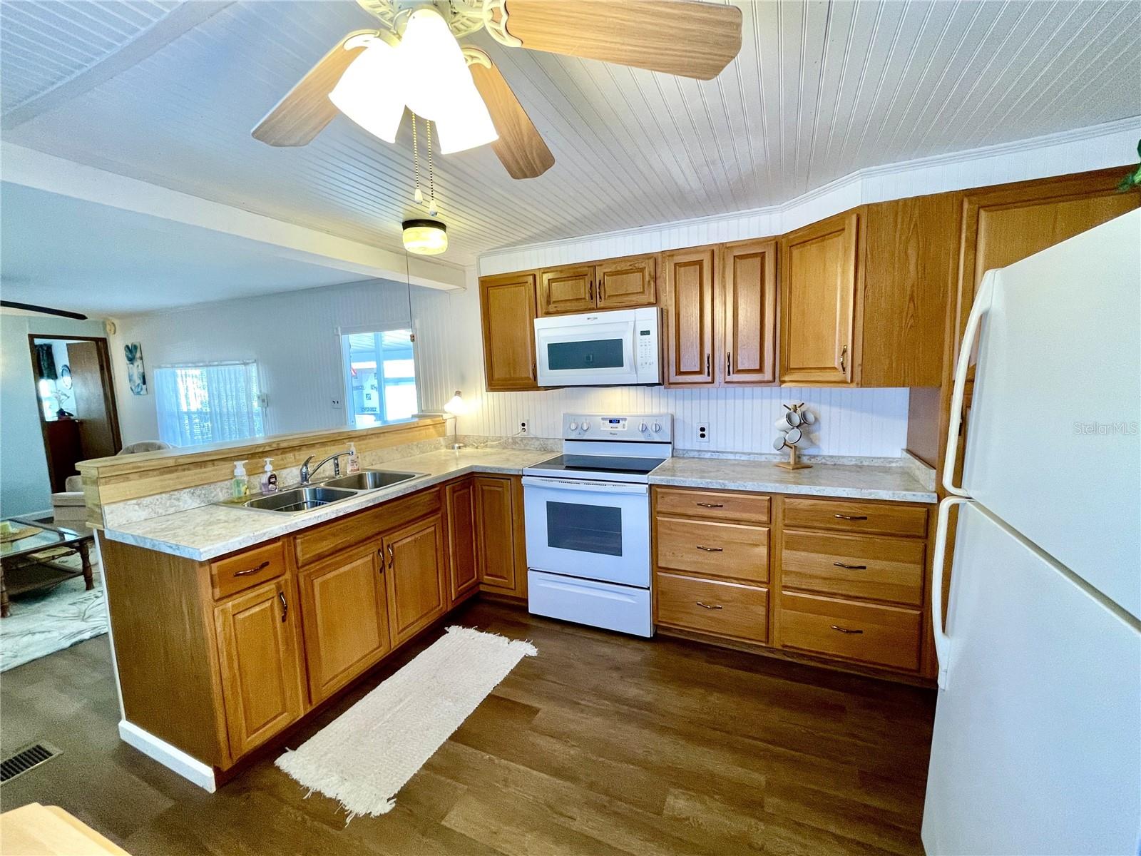 HOLIDAY PARK - Residential