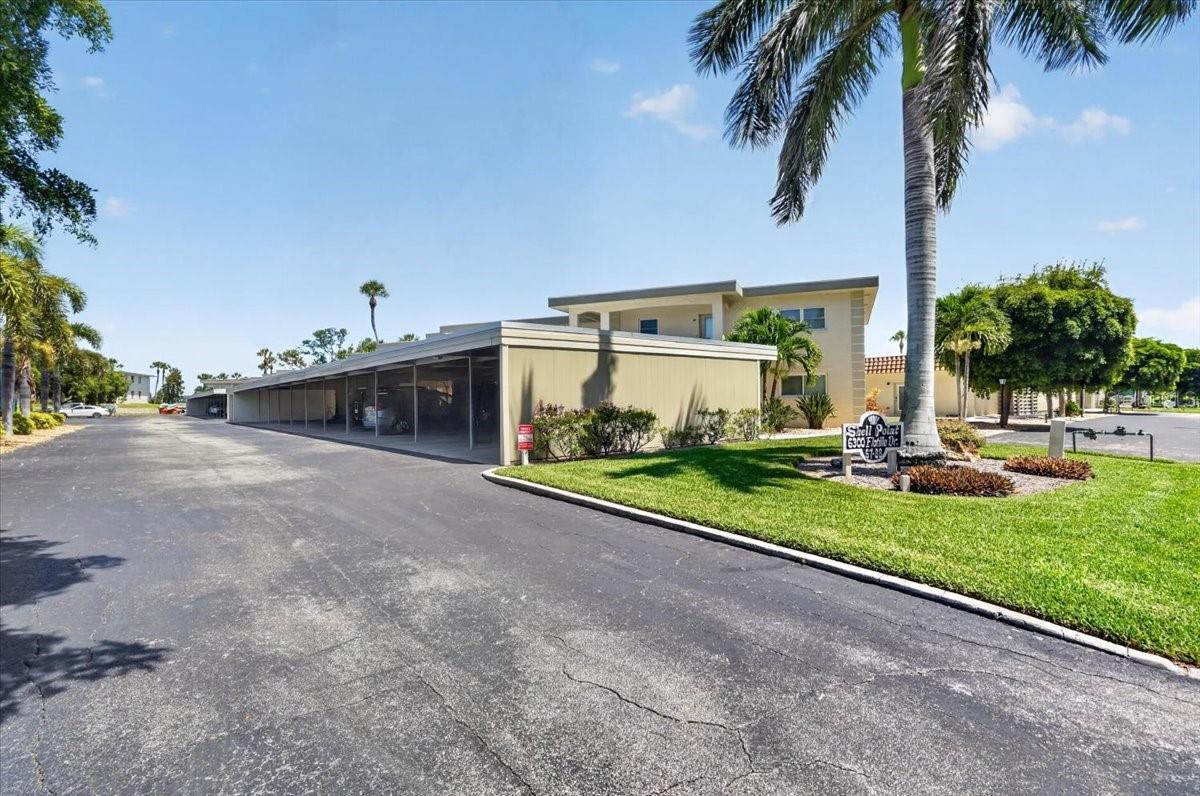 6300 FLOTILLA DRIVE 71, HOLMES BEACH, FL, 34217 2 6300 FLOTILLA DRIVE 71