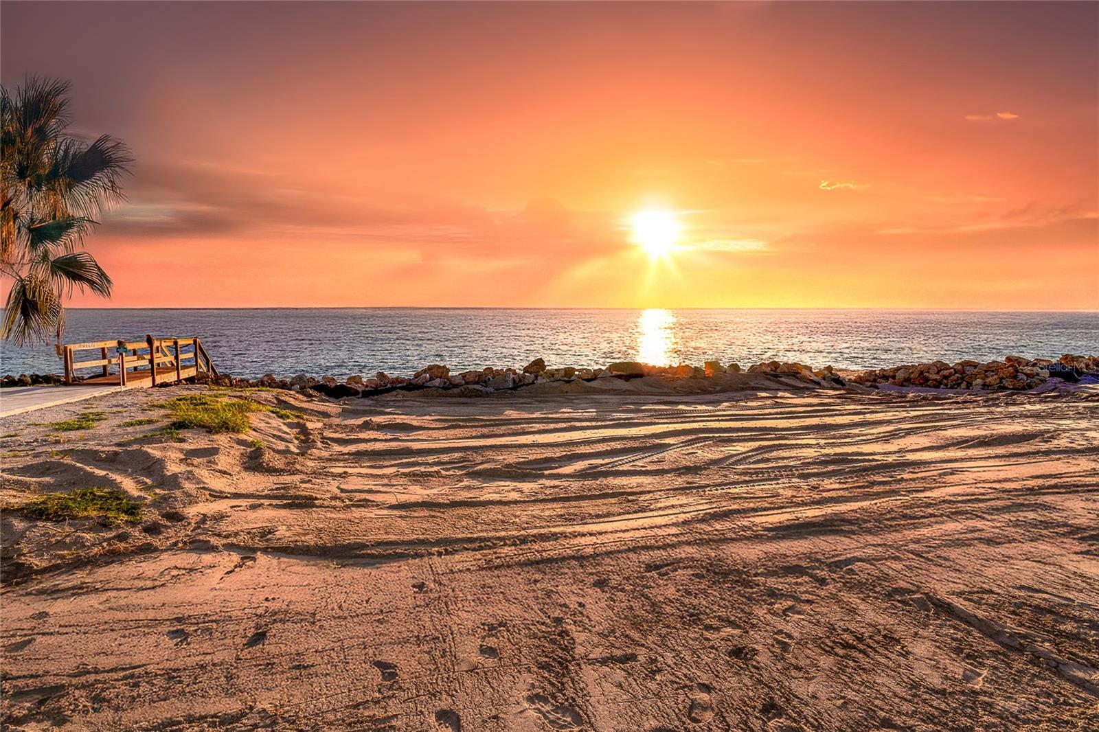 MANASOTA SHORES - Land